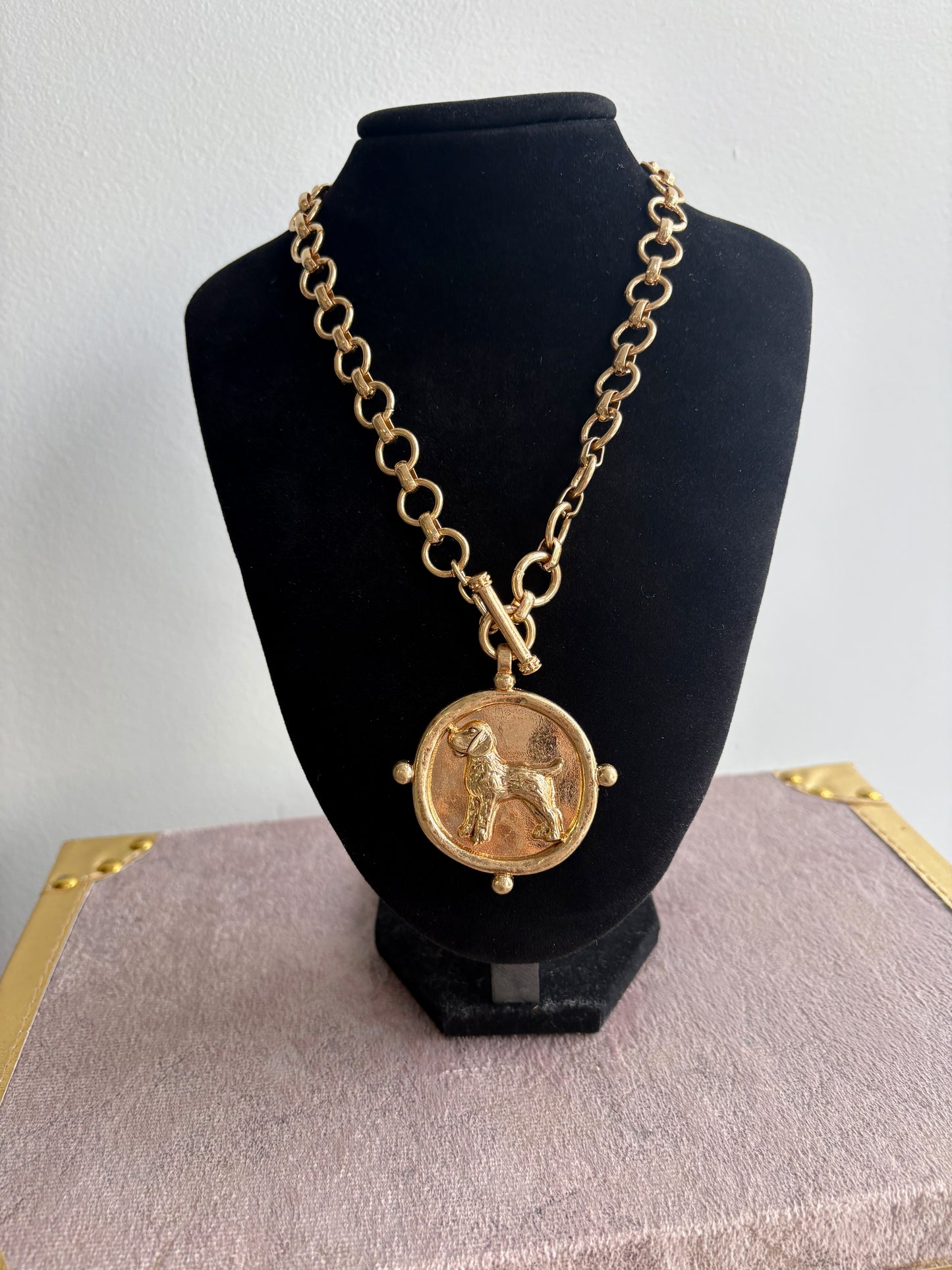 Smokey Medallion Chunky Necklace