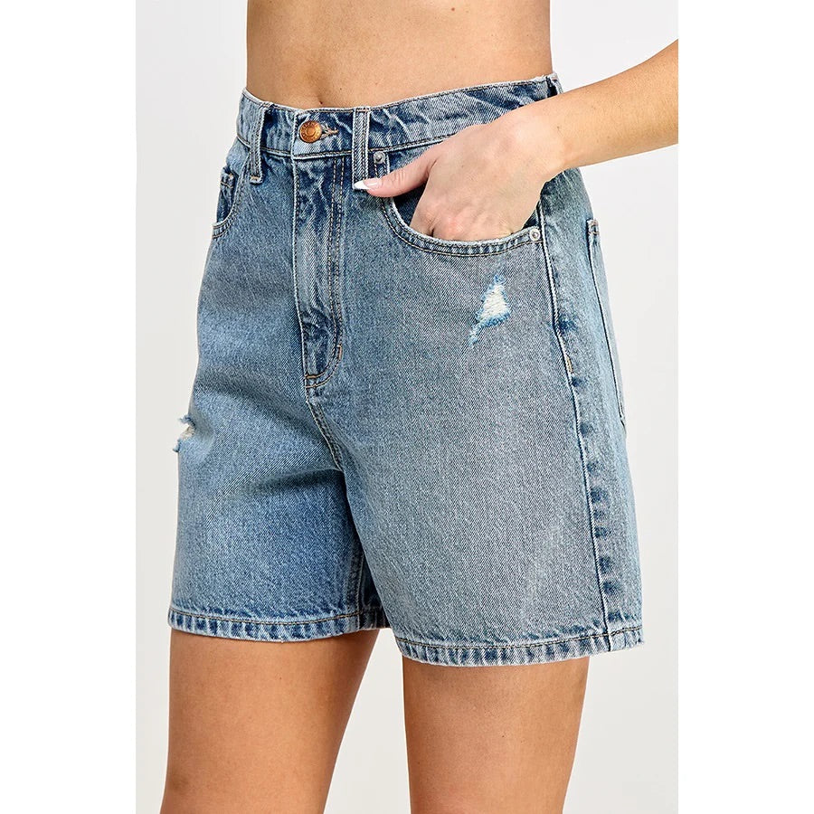 68afca774f14b22e4e032ac0_baggydenimshorts4_1775750666913.jpg