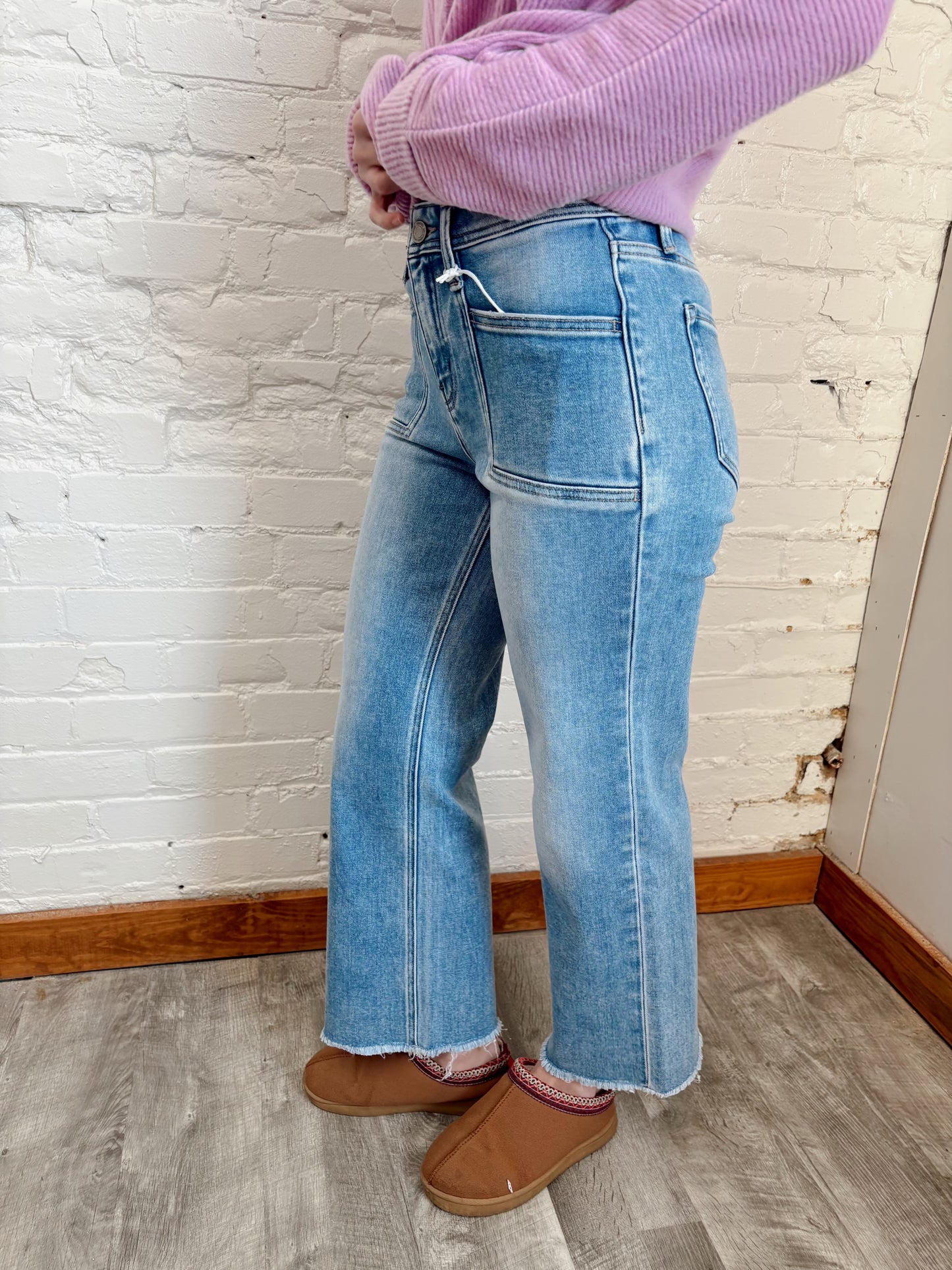 Vervet HR Crop Slim Wide