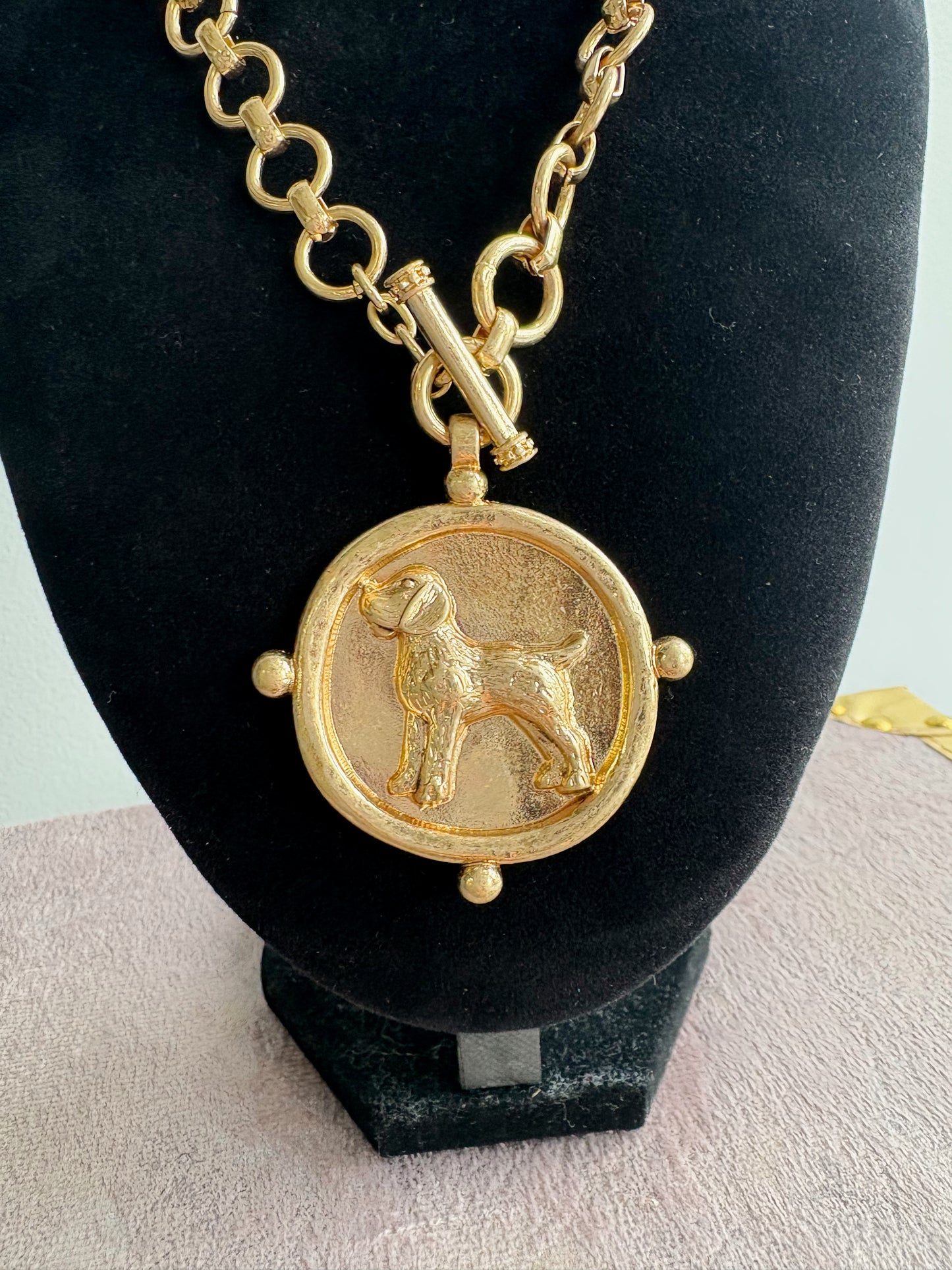 Smokey Medallion Chunky Necklace