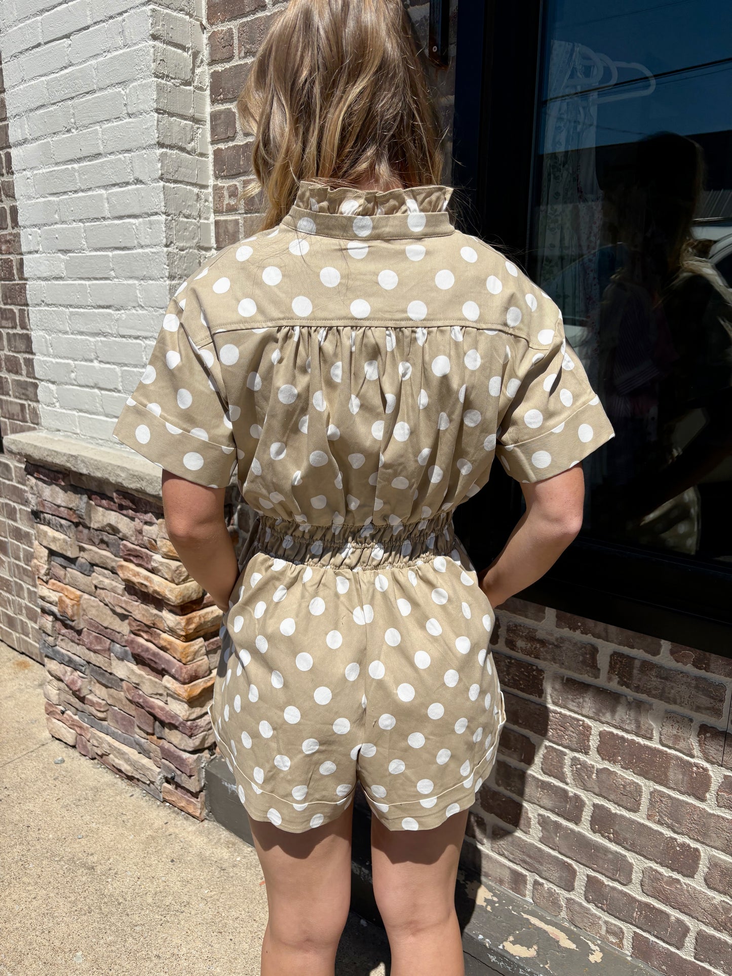Ruffle Neck Elastic Waist Romper