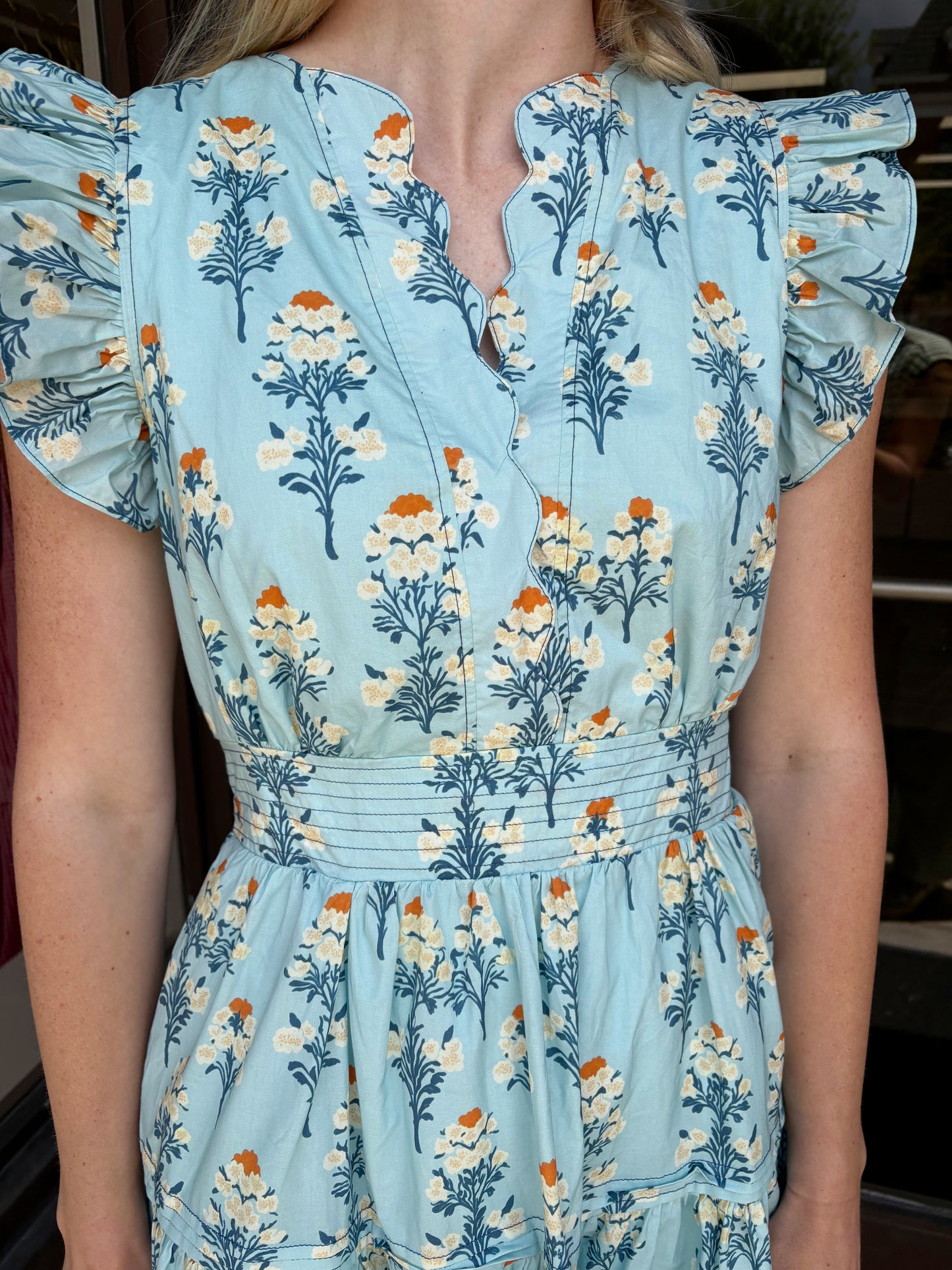 Floral Print Ruffle Sleeve Mini Dress w Scallop
