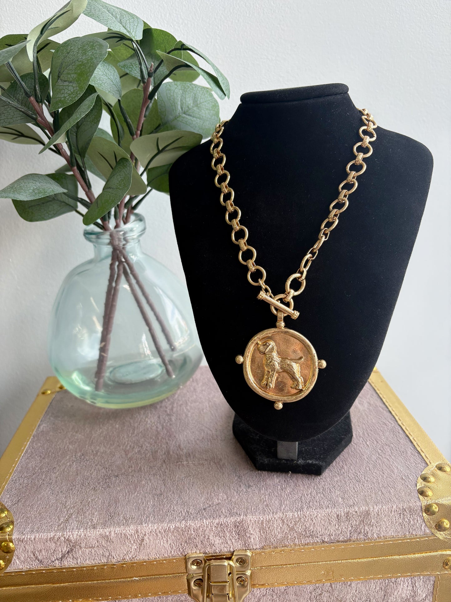 Smokey Medallion Chunky Necklace