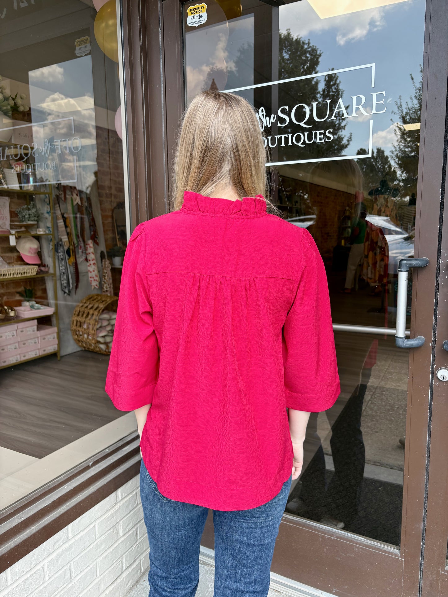 Ruffle Collar Box Sleeve Top