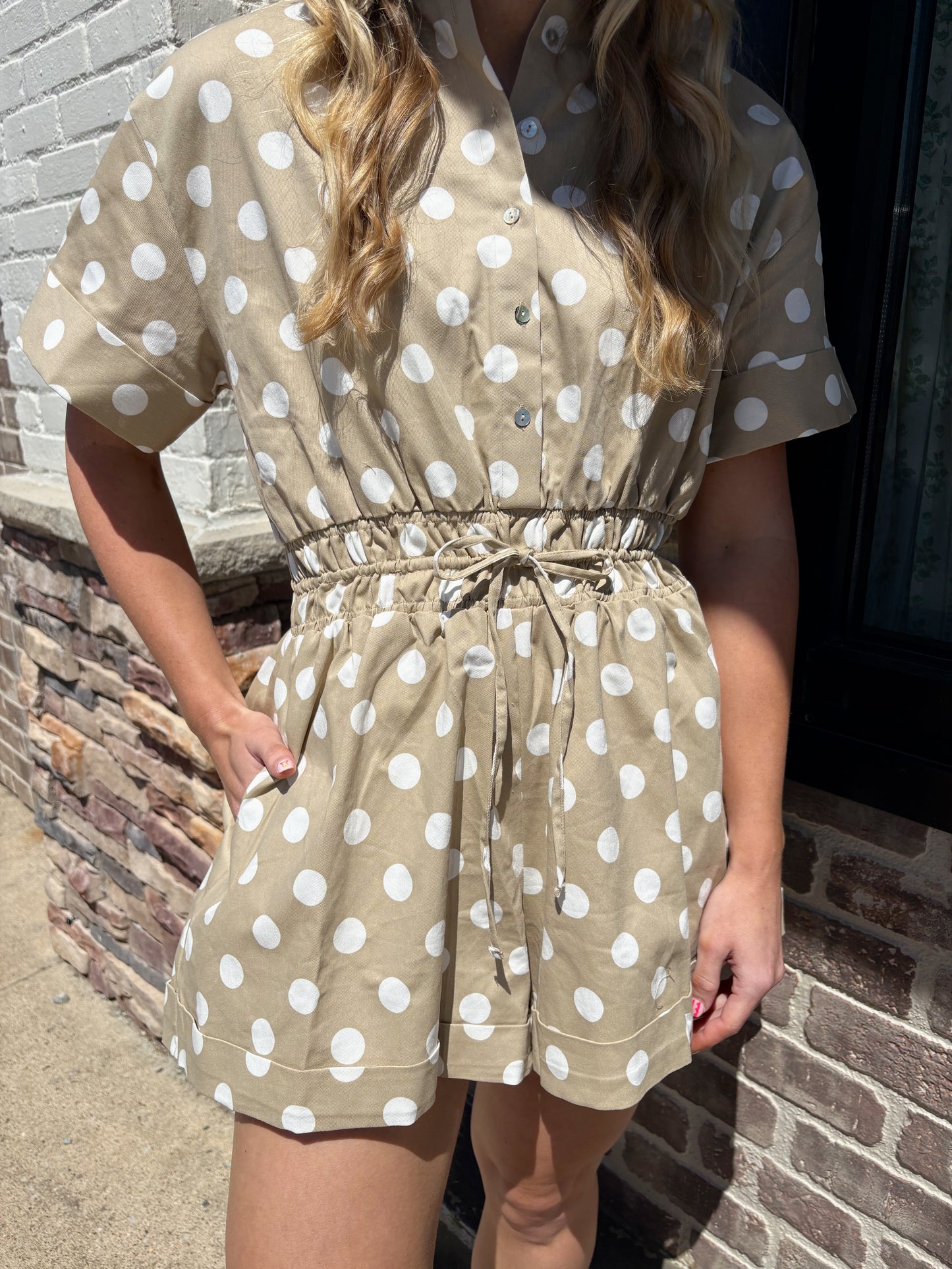 Ruffle Neck Elastic Waist Romper