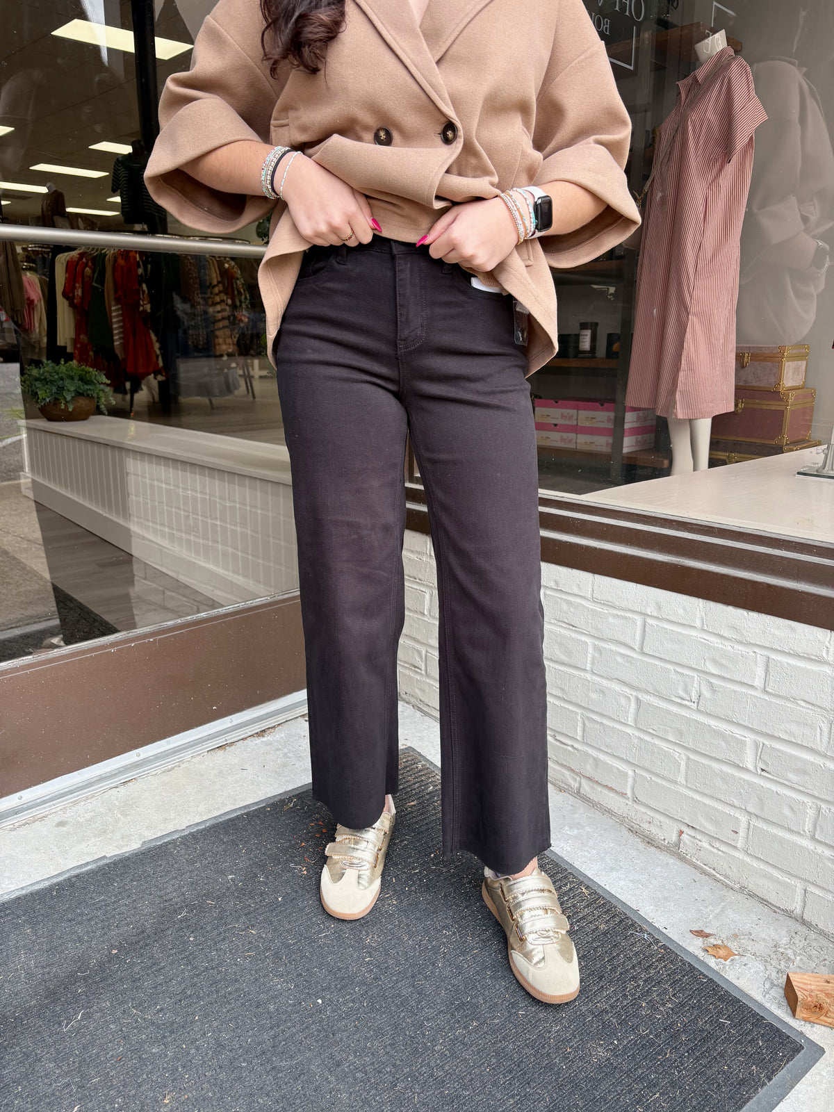 Vervet Black HR Crop Wide Jeans