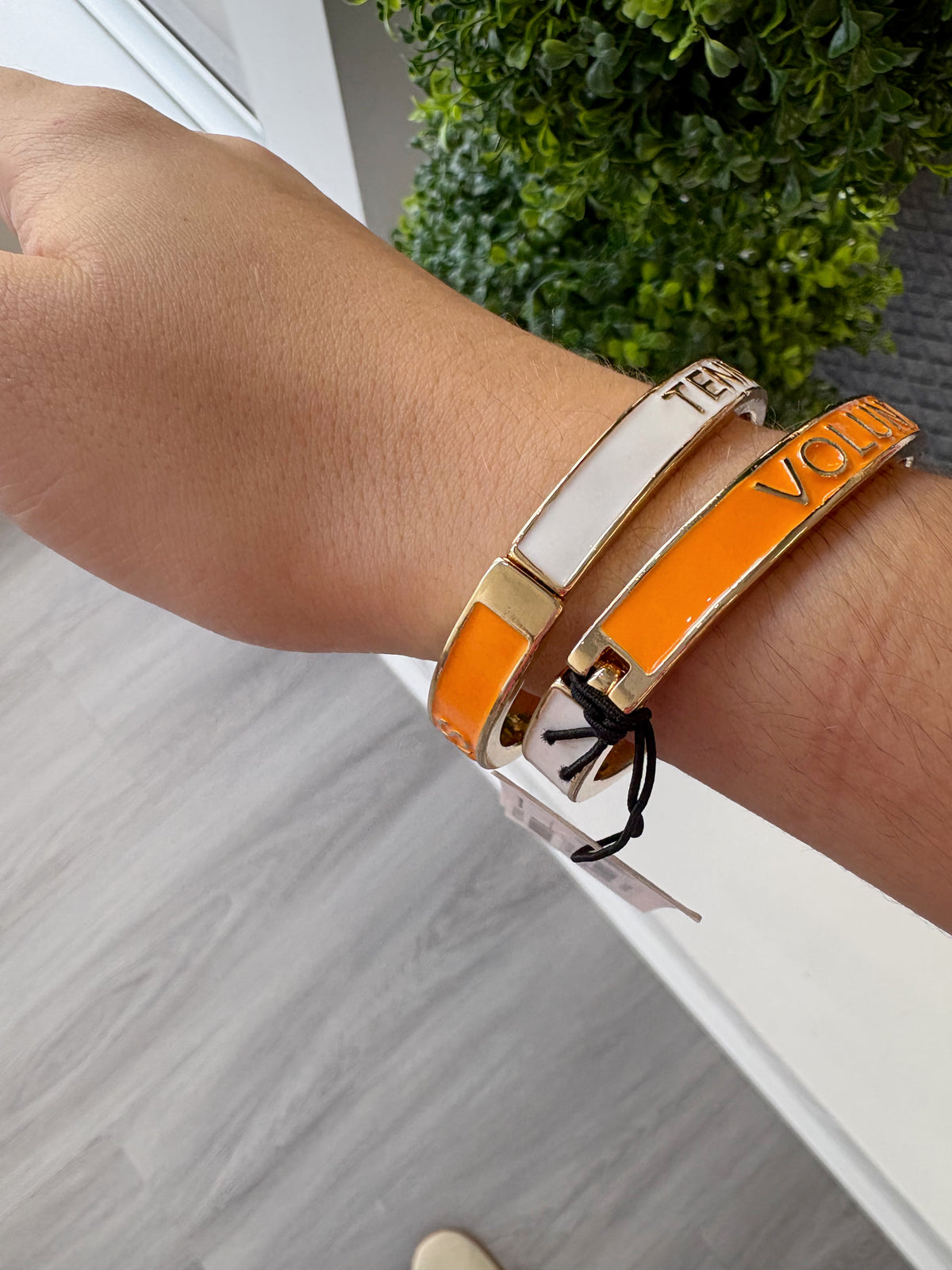 TN VOLS Skinny Enamel Hinge Bracelet