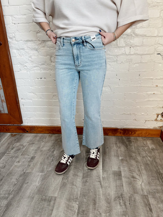 Judy Blue Kick Flare Jeans w Raw Hem
